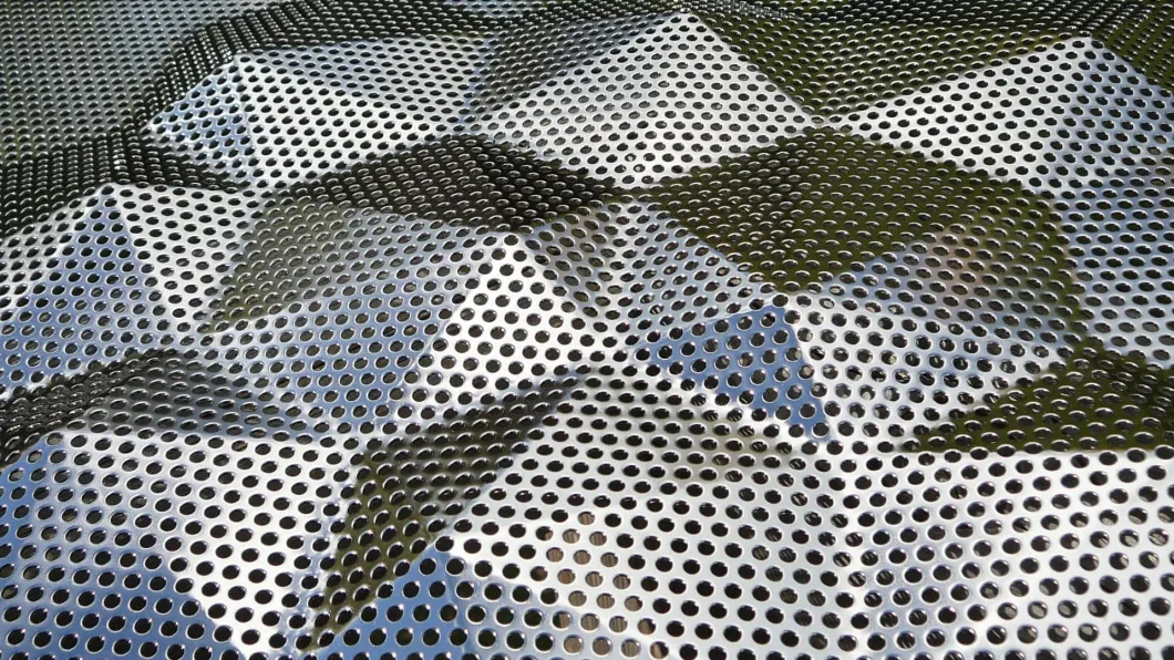 Hot-Dipped Galvanized Steel Decorative Round Hole Punched Perforated Plate Metal Screen Sheet Panels Perforated Metal Panel Fence Perforated Plate Suppliers