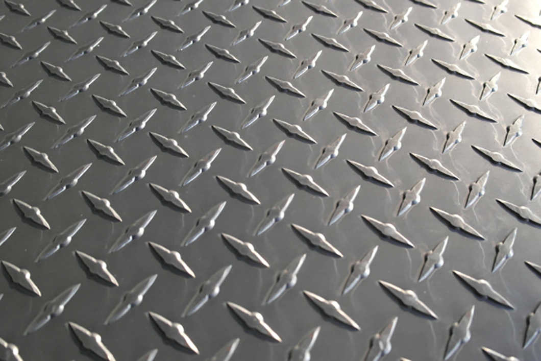 Black Chequer Sheet A36 Diamond Round Bean Checkered Iron Building Materials Hot Rolled Teardrop Pattern S235jr S275jr Ss400 Q235B Chequered Steel Plate