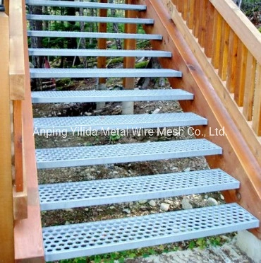 Perforated Metal Stairs Treads Metal Round Hole Stamping Anti Slip Plate