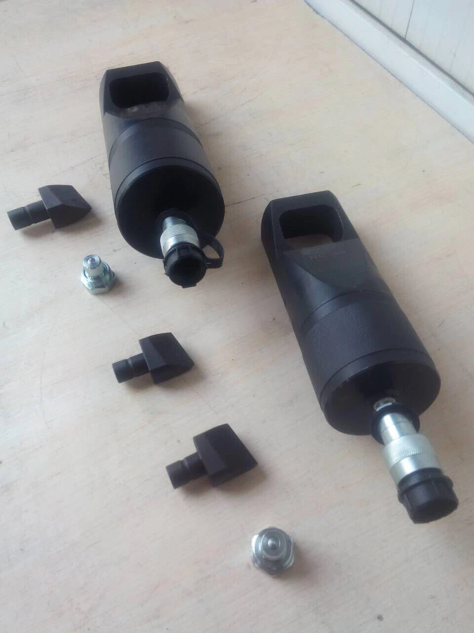 140 MPa Hydraulic Nut Splitting Tools