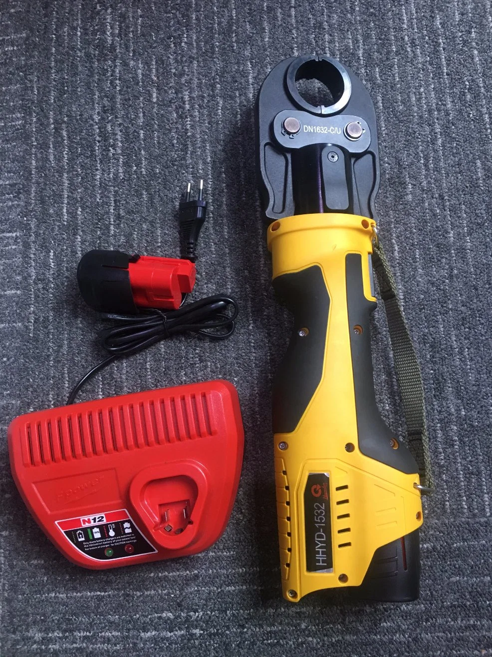 Battery Crimping Tool Pipe Crimping Tools Battery-Operated Pipe Tools