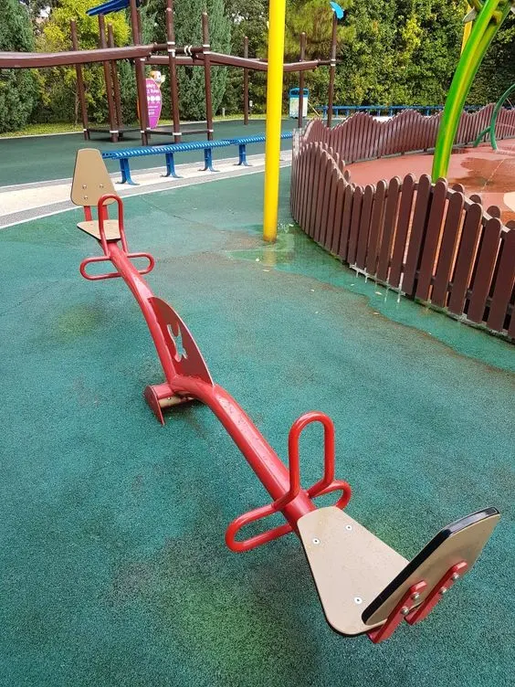 Custom High Performance Amusement Park Funny Seesaw