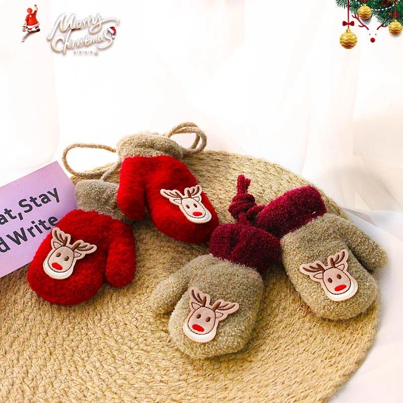 Winter New Cartoon Christmas Deer Rocking Velvet Thickened Baby Hanging-Neck Warm Gloves