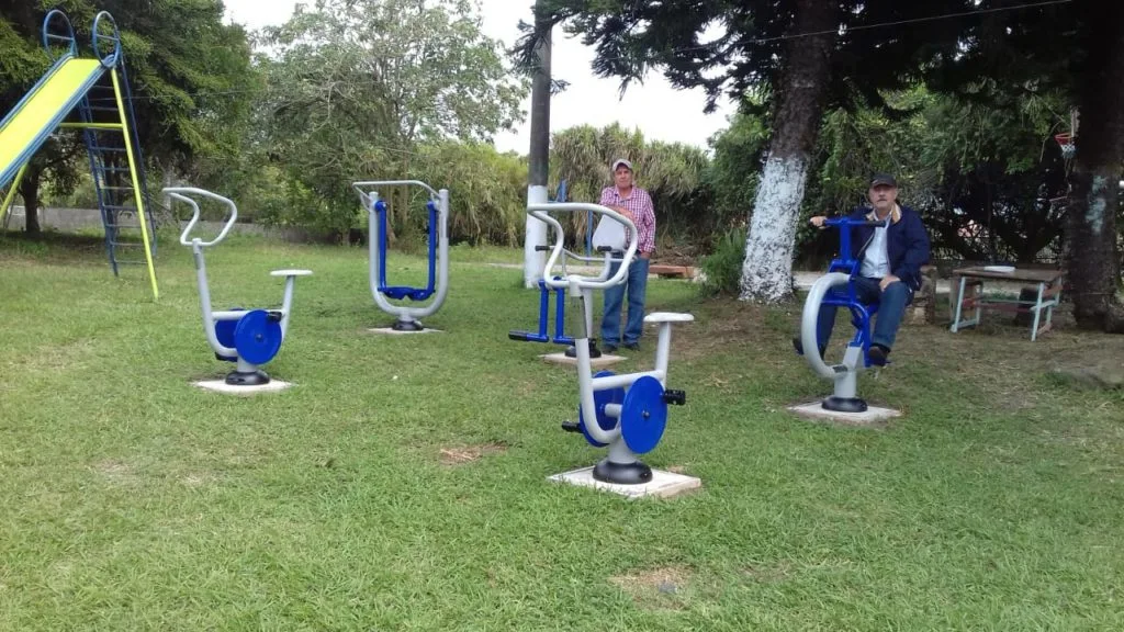 High Quality Outdoor Play Park Fitness Training Equipment Amusement Park Playground Equipment