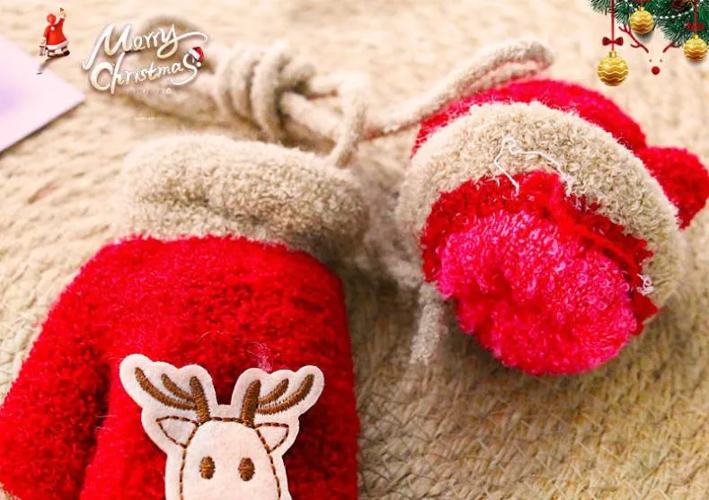 Winter New Cartoon Christmas Deer Rocking Velvet Thickened Baby Hanging-Neck Warm Gloves