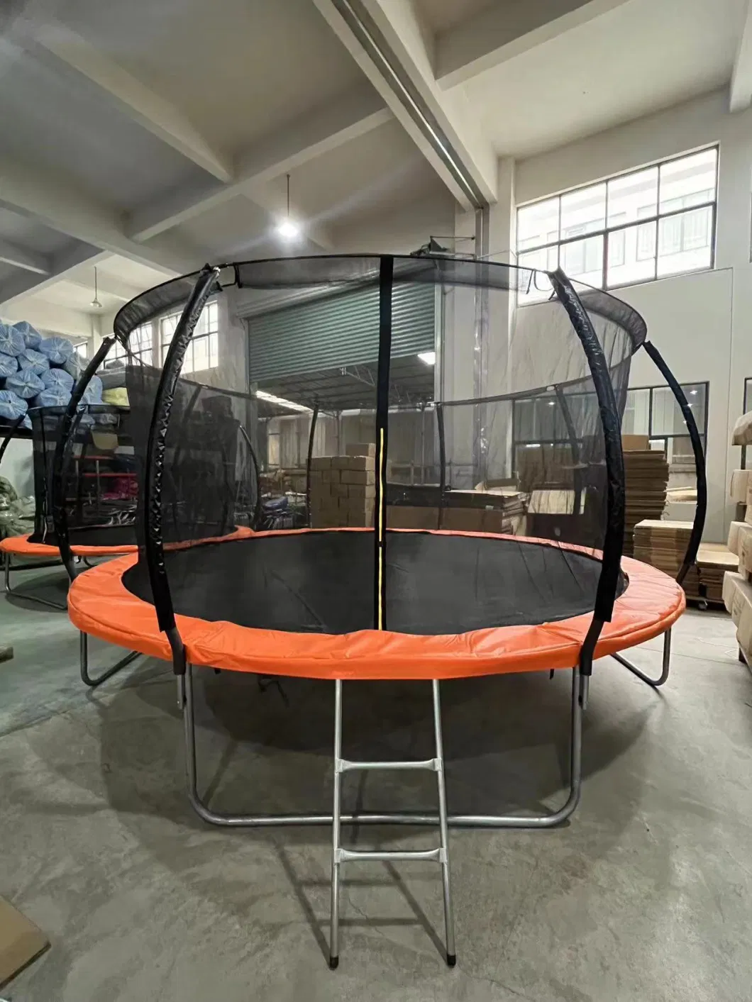 Outdoor Recreational Trampoline with Net