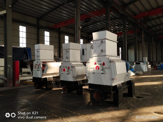 Double Motor Hammer Mill for Wood Crushing