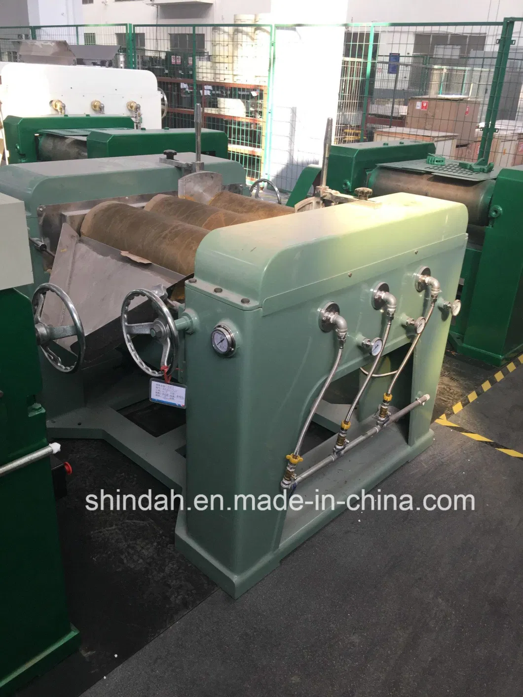 Sillicon Rubber Triple Roller Mill Grinder with Super Hard Alloy Roller