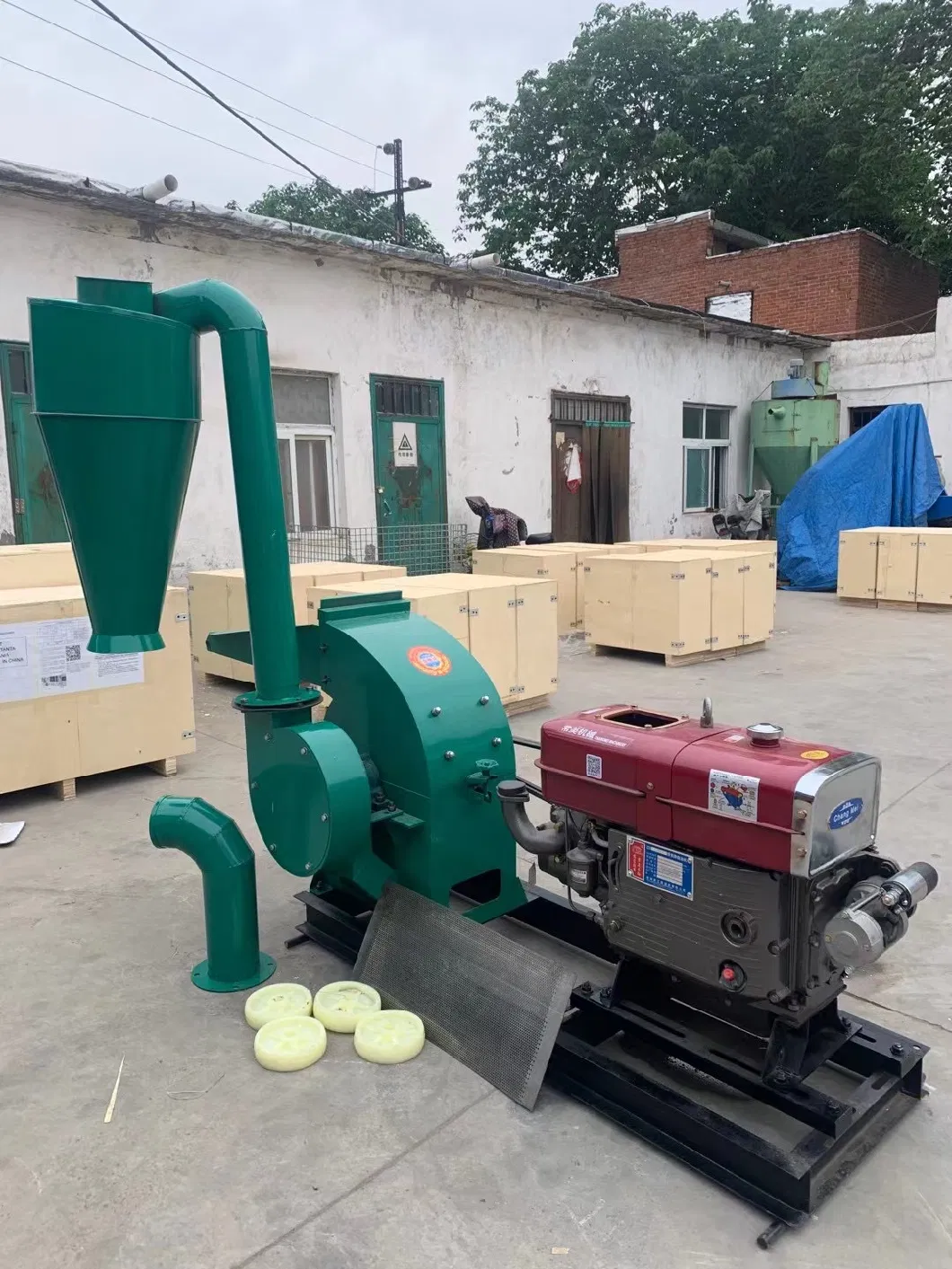 8-15-22-30-42-55 Hourseppower Diesel Engine Pelletizer 100kg/H 300kg/H 500kg/H 800LG/H 1200kg/H Flat Die Diesel Feed Pellet Machine with Low Price