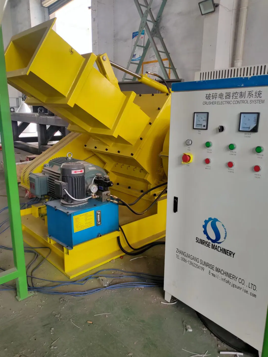 Plastic PVC HDPE Pipe Profile Crusher Machine Bottle/ Lump Hose Wood/ Film/ Big Bag Single Shaft Shredder Grinder/Grinding/Crushing/Recycling Machine