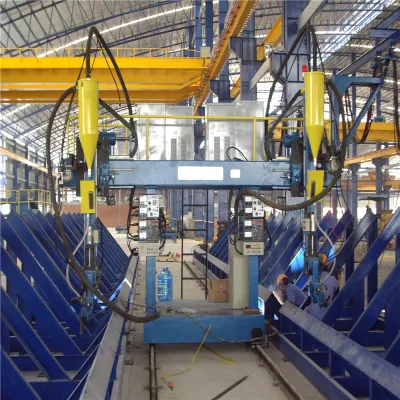 Saldatrice a sbalzo esterna automatica tipo T.