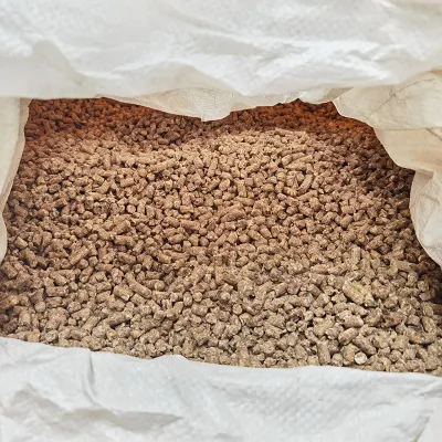 Patata dolce naturale di alta qualità additivo di alimentazione della materia prima dolce Pellet di patate