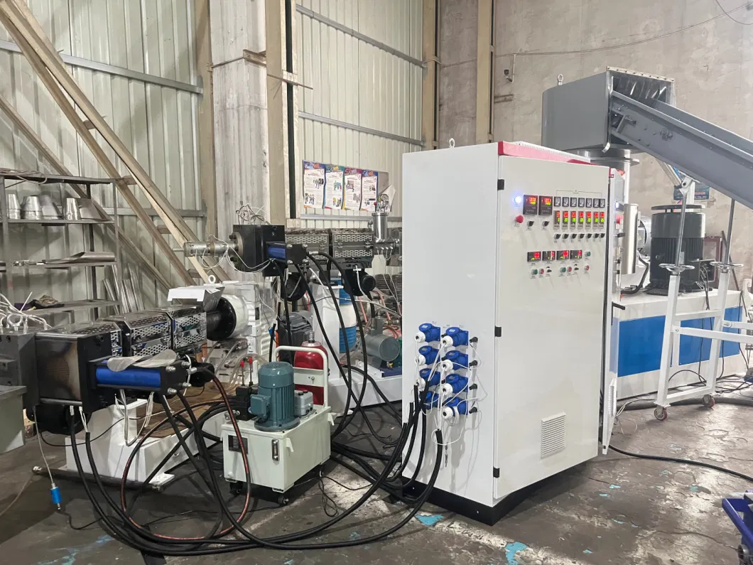 Side Force Feeder Plastic PP / PE Scrap Pelletizing Machine Two Stage Water Ring Die Face Cutting HDPE PP Crushed Flakes Granulator