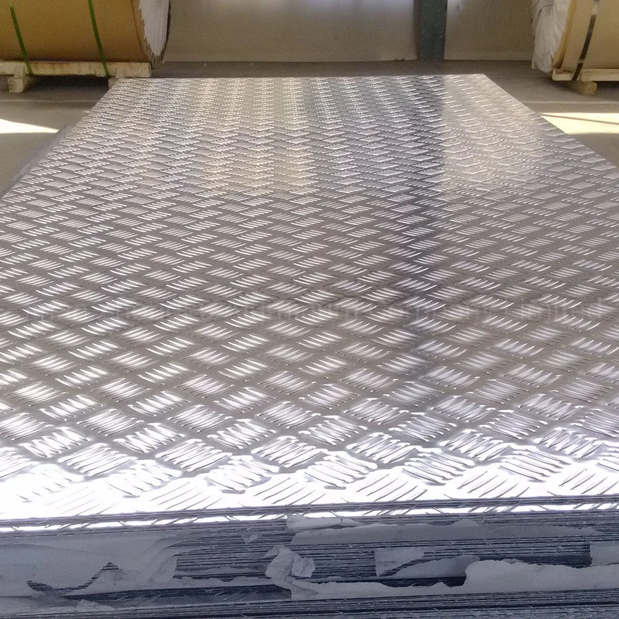 Aluminium/Aluminum Alloy Embossed Checkered Tread Plate for Refrigerator/Construction/Anti-Slip Floor