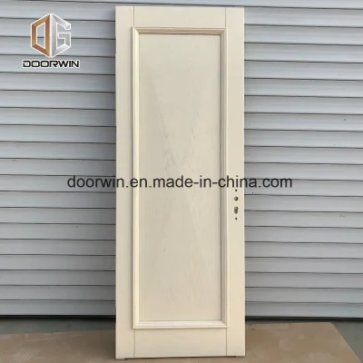 White Color Oak Wood Interior Raised Panel Door