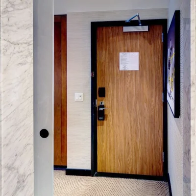 Custom 20 45 60 90 Min Fireproof Door UL Listed Security Commercial Hotel Fire Rated Wooden Door for Interior Guest Room