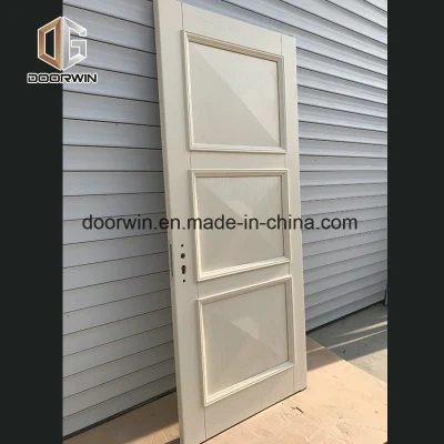 White Color Oak Wood Interior Raised Panel Door