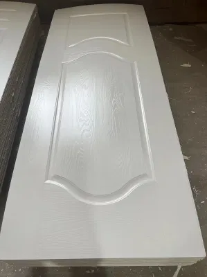 Puerta interior de madera de nuevo diseño