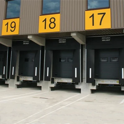 Sportello a rulli in metallo automatico esterno sezionale per celle frigorifer, magazzini e dock di carico