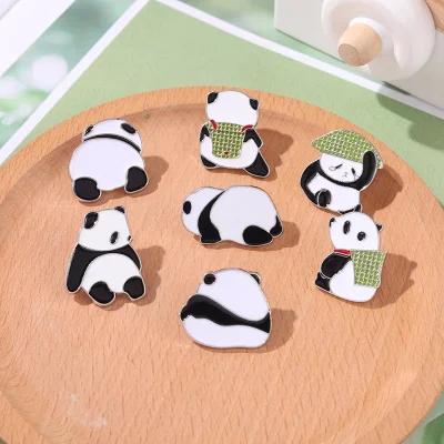  All&prime;ingrosso metallo su misura cute Panda animale Cina smalto Pins lapel Badge PIN