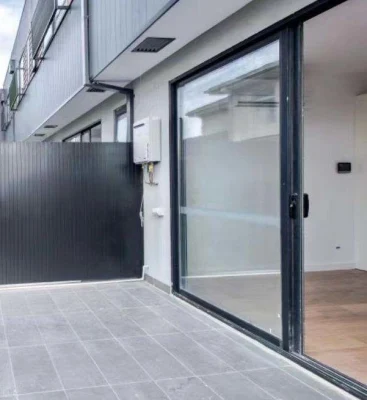 Porta scorrevole finestra a doppio vetro esterno insonorizzato in alluminio