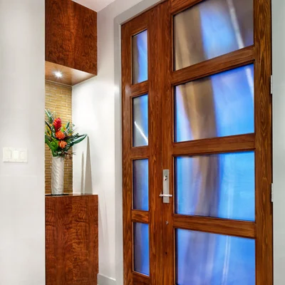 Inserti in vetro temperato all&prime;ingrosso Porte in legno massiccio Porte in legno massiccio esterno