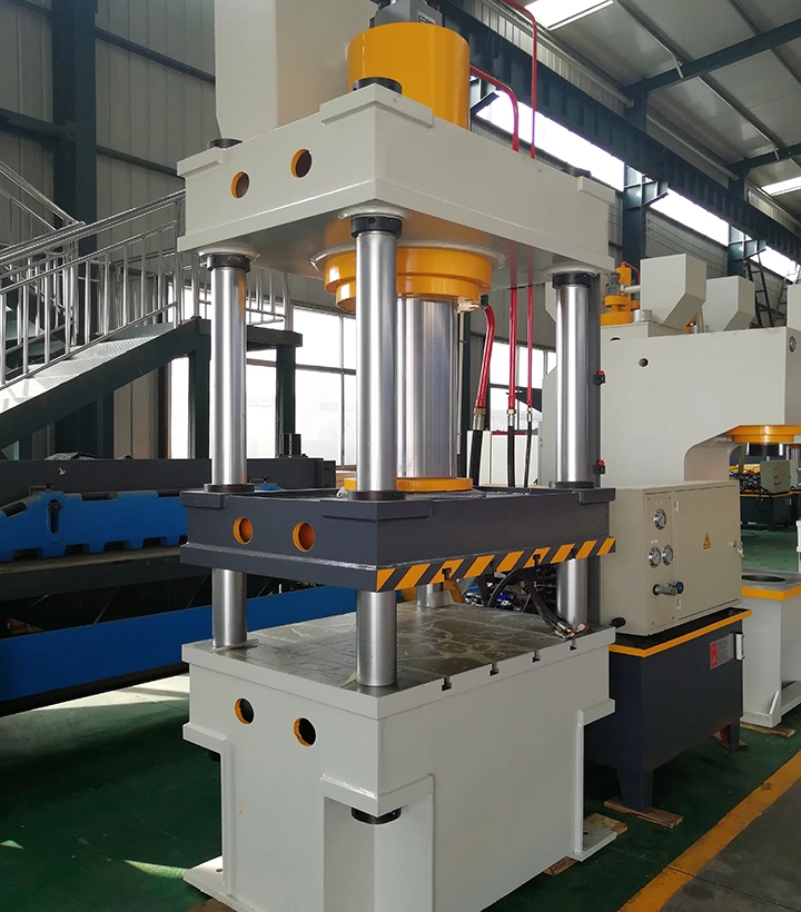 Double Action 4/Four Column/Pillars/Post Deep Drawing Hydraulic Pressing with Die Cushion for Automotive Interior/Wheelbarrow/Sheet Metal Stamping with CE/ISO