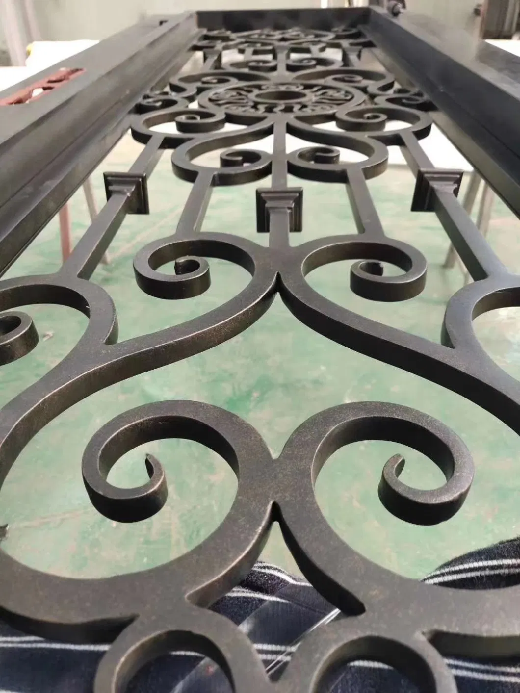 High Quality Metal Iron Glass Window and Door Interior Wrought Iron Grills Steel French Door