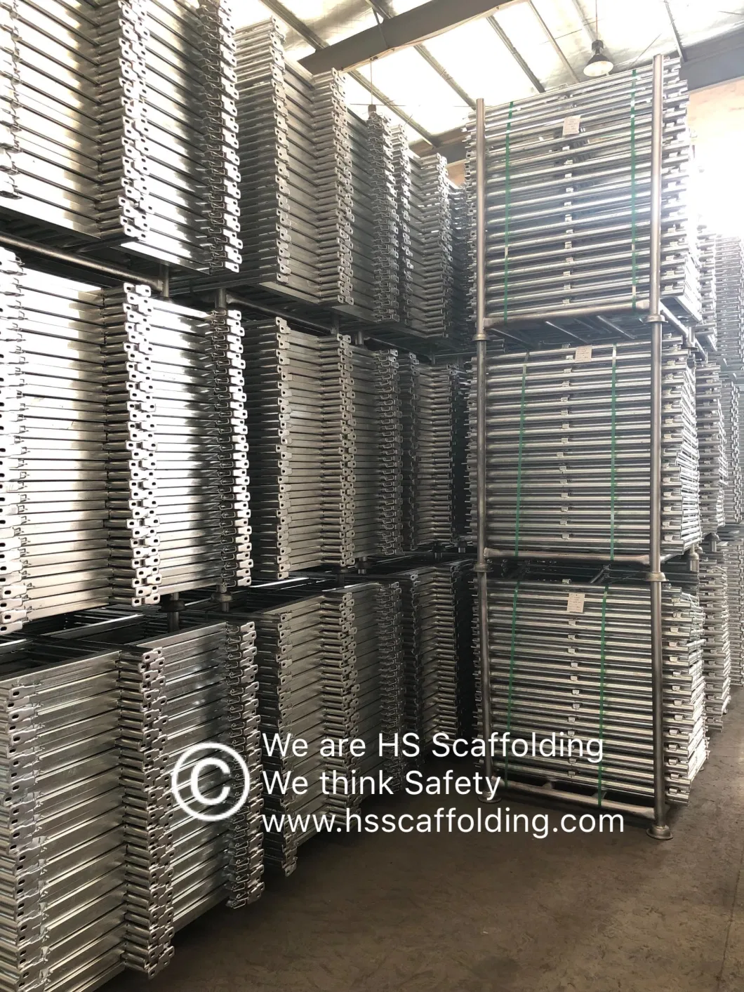 New Hot Sale High Quality Safety Pre-Galvanised Steel Ladder Galvanized Straight Steel Scaffolding Ladders