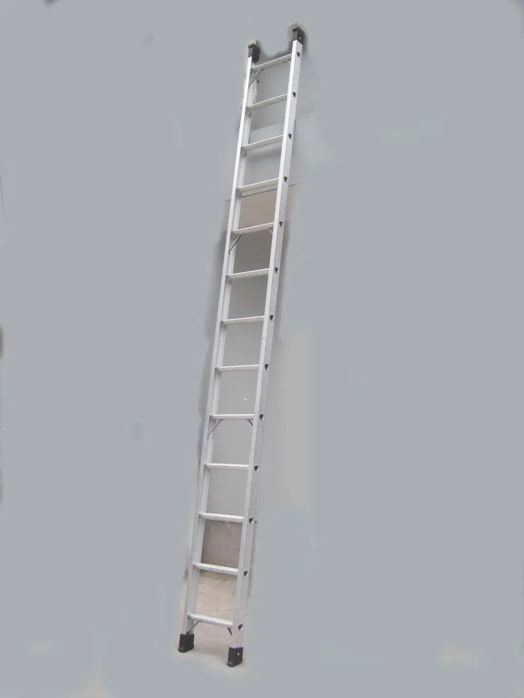 Steel/Aluminium Long Sliver H Ladder for Scaffolding Construction