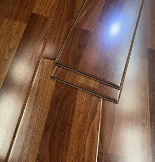 Wood Texture Surface Laminate Flooring Building Material with Waterproof AC3