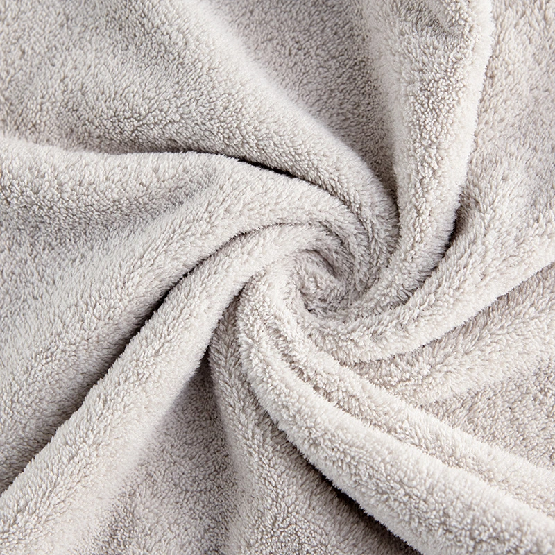 Soft and Absorbent Coral Fleece Bath Towel