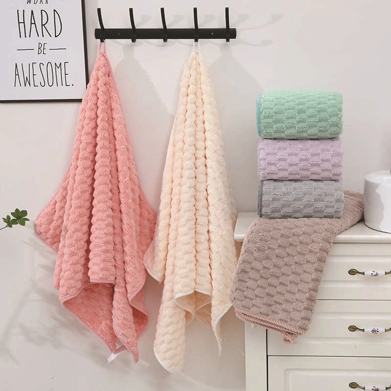 Coral Velvet Bath Towel Quick Dry Highly Absorbent Soft Feel Towels Perfect for Daily Use
