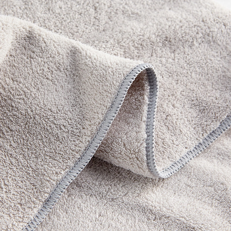 Soft and Absorbent Coral Fleece Bath Towel