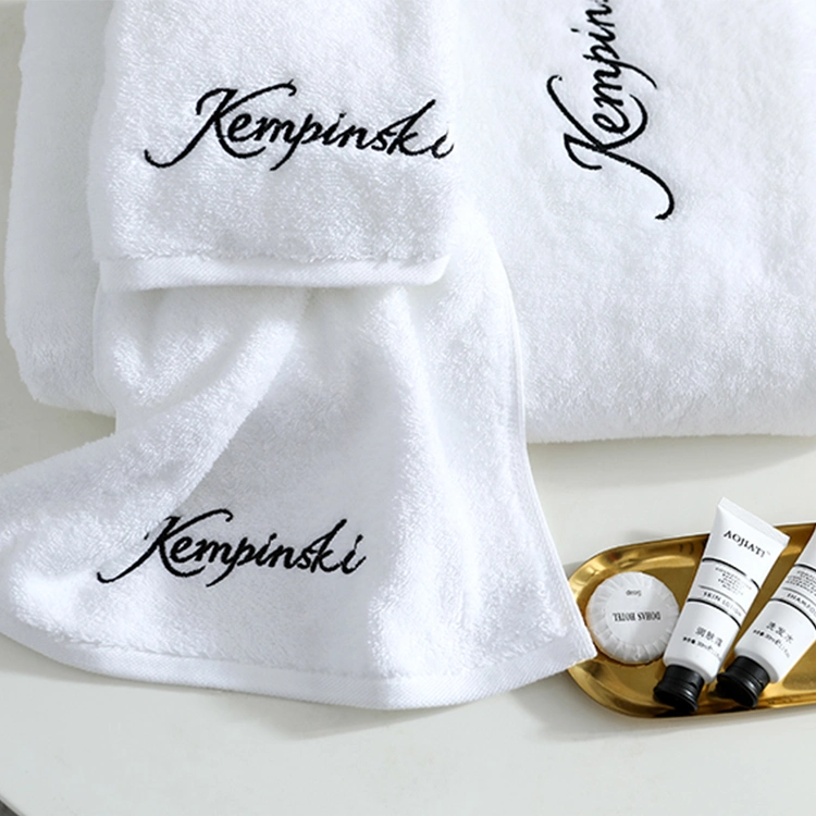 Hotel Custom Embroidery Logo 16s 550GSM Cotton Towels