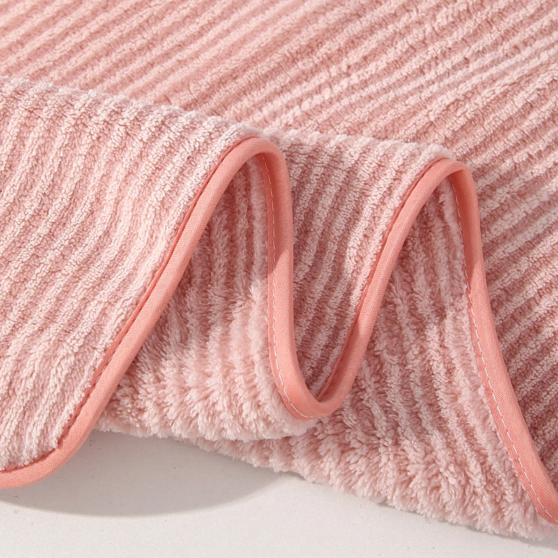 Wholesale Coral Velvet Strip Bath Towel Lint-Free Absorbent Quick Dry Thick Towel