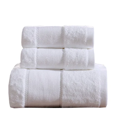 Fatto in tovagliolo di bagno molle del cotone bianco poco costoso di prezzi del rifornimento dell′hotel della Cina