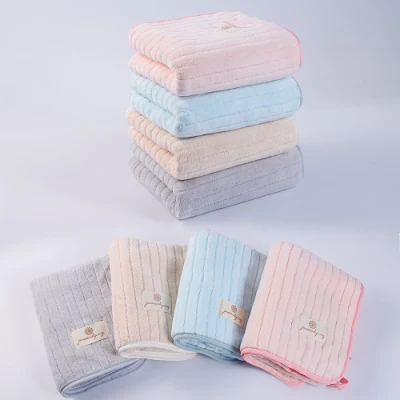 Nuovo stile Microfibre Cotton come 100% filato tinto jacquard Asciugamani Ricamo personalizzato Logo Sport Hotel Towel uso domestico Asciugamani da spiaggia per il viso