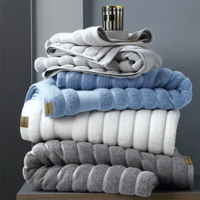 Vendita all′ingrosso Set di asciugamani di lusso bagno + Asciugamani 100% Asciugamani da bagno in cotone bianco