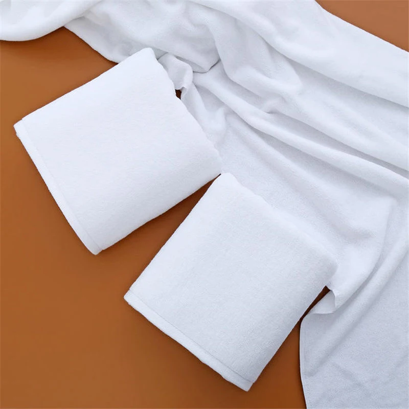 Luxury Hotel Face Towel Quick Dry China Supplier Wholesale Soft 100% Cotton PVC Bag White Square Knitted Embroidered Twill Carol
