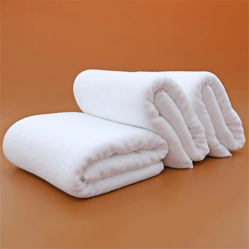 Luxury Hotel Face Towel Quick Dry China Supplier Wholesale Soft 100% Cotton PVC Bag White Square Knitted Embroidered Twill Carol