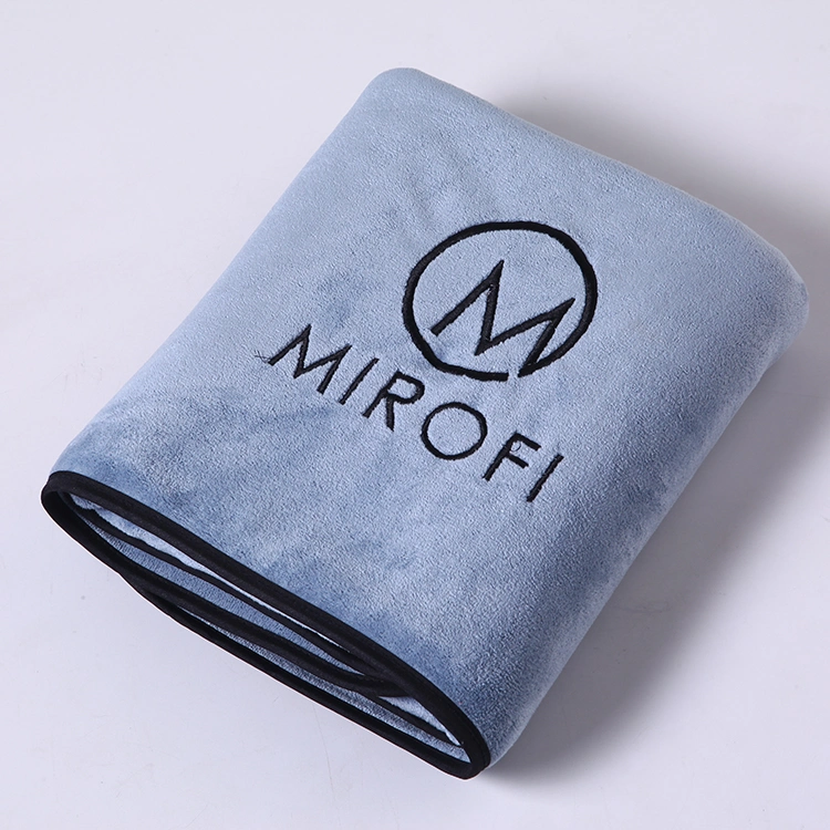 Wholesales Customized Embroidery Logo Face Towel Weft Knitting Microfibre Bath Towel Hair Towel Microfibra Salon Towel Microfiber with Hanging Loop and Buckle