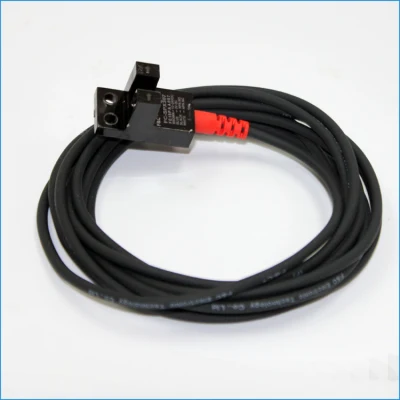4-Pin Plug Type 5V to 24V DC Slotted Optical Sensor Position Limit and Protect
