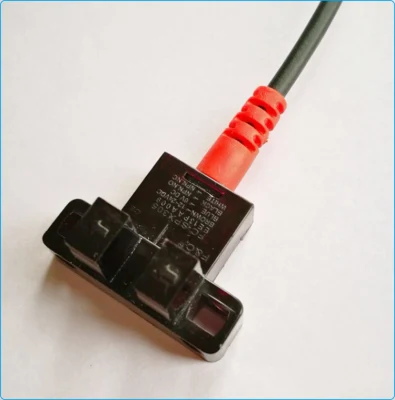  5mm Óptico en forma de U PNP de sensores de posición de 4 hilos para el restablecimiento de la inducción