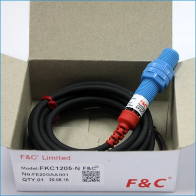 Fkc líquido del tubo de interruptor de proximidad capacitivo Sensor IP67 de 12-24 Vdc 5mm