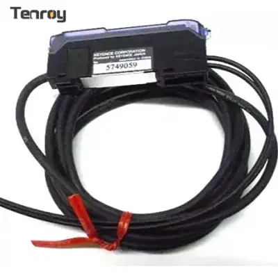 Sensore a fibre ottiche KEYENCE nuovo e originale Giappone, 100%, FS-V21r in Scorte
