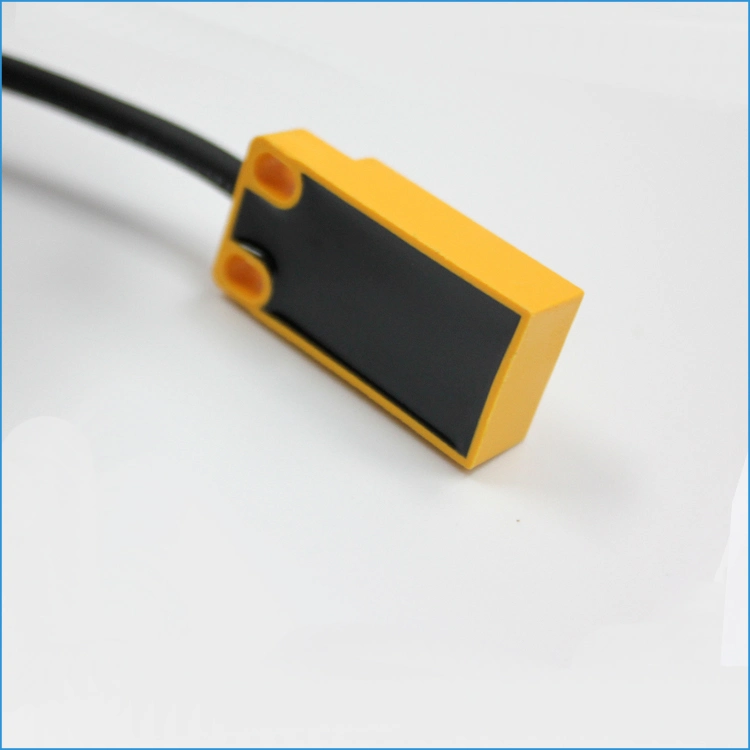 Square Inductive Proximity Sensor Switch, Non-Shield Type, Top Sensing, Detector Distance 4mm, NPN No, 3 Wire