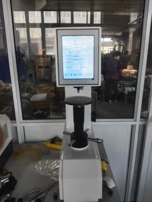 Tester di durezza Rockwell in plastica con touch screen
