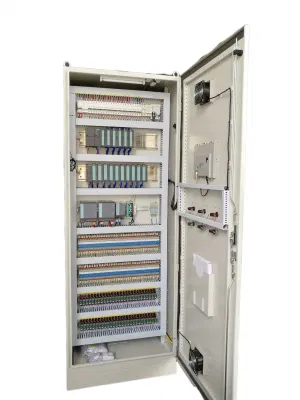 Quadro elettrico di comando con PLC, sistema di controllo PLC con HMI, automazione industriale