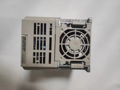 Inverter trifase Yaskawa 220V Power 2.2kw Cimr-Vb2a0010bba